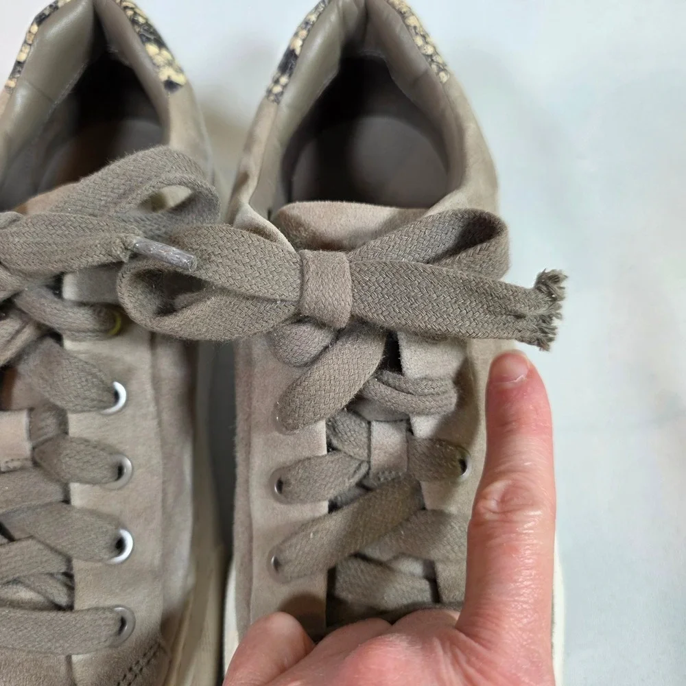 VINCE Rhea‎ Womens 9 Gray Suede Platform Sneakers Snakeskin Neutral Minimalist